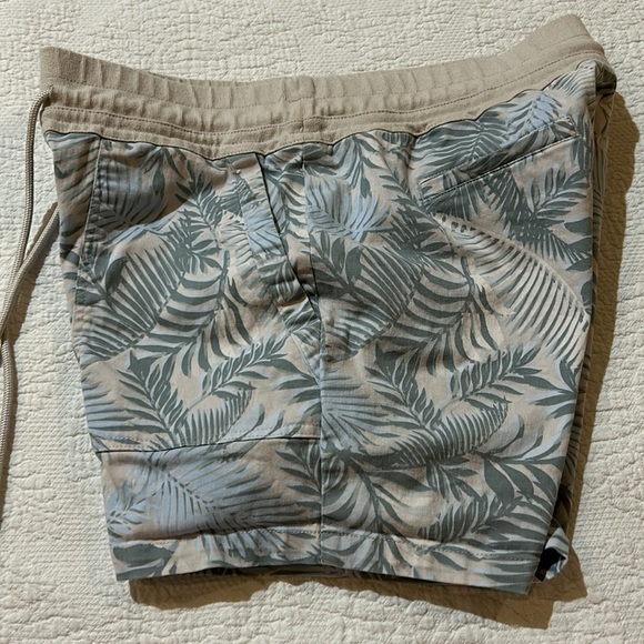 Savannah Rose Coastal shorts. Size 8 - Picture 7 of 7